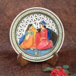ARTS & CRAFTS MARBLE DECORATIVE PLATE 24 CRTS GOLD HAND PAINTED MULTI COLOUR FINE WORK 2 FIGURES MUGHAL LOVE PORTRAIT
